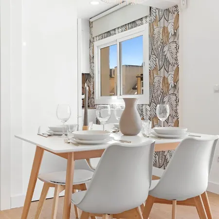 Moderno Y Acogedor Cerca De La Playa Y El Puerto *