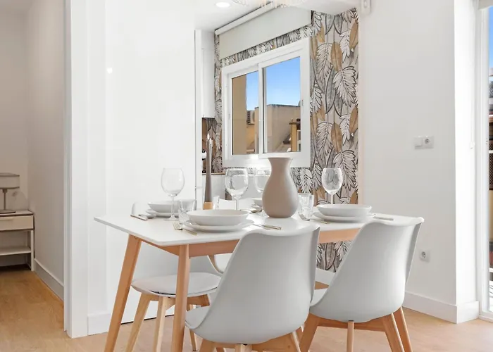 Moderno Y Acogedor Cerca De La Playa Y El Puerto *